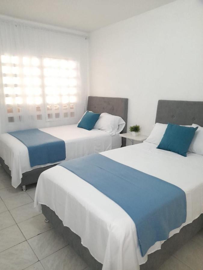 Tita'S Airport Hotel Cartagena Esterno foto